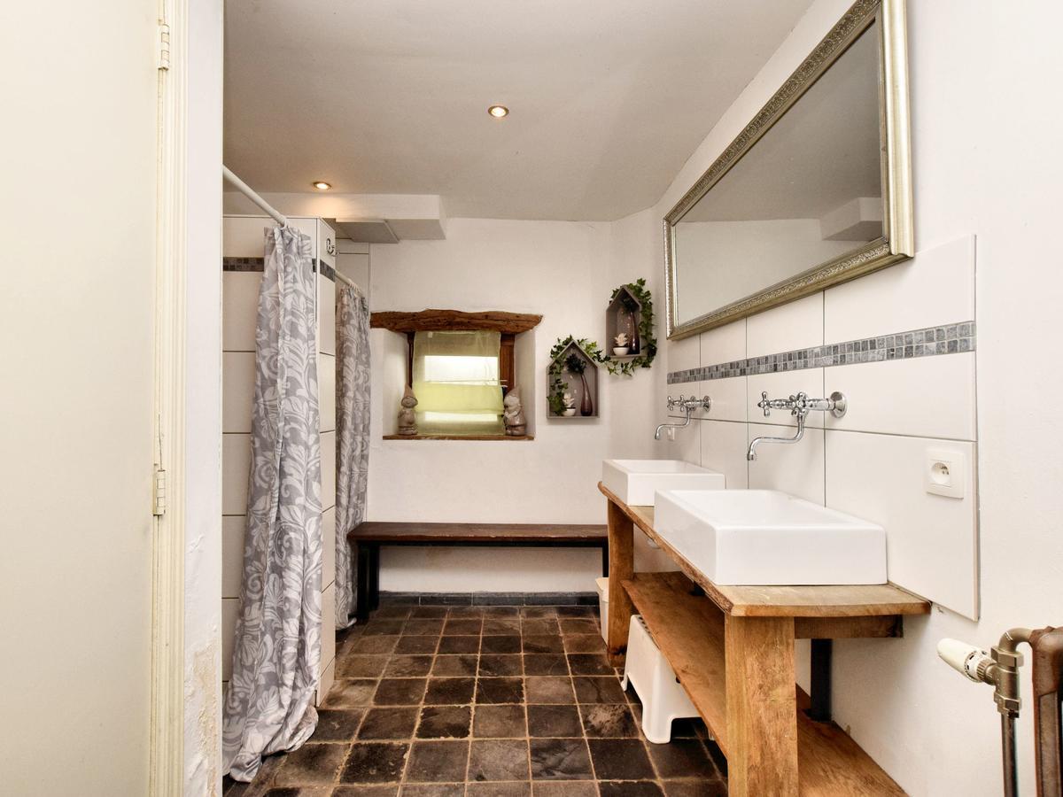 Spacious Holiday Home In Lierneux With Garden Εξωτερικό φωτογραφία