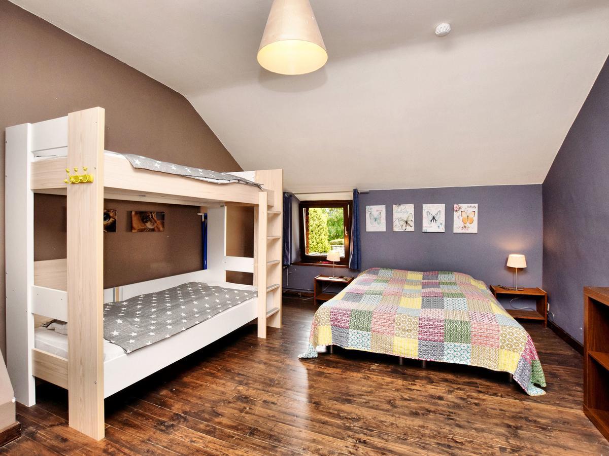 Spacious Holiday Home In Lierneux With Garden Εξωτερικό φωτογραφία
