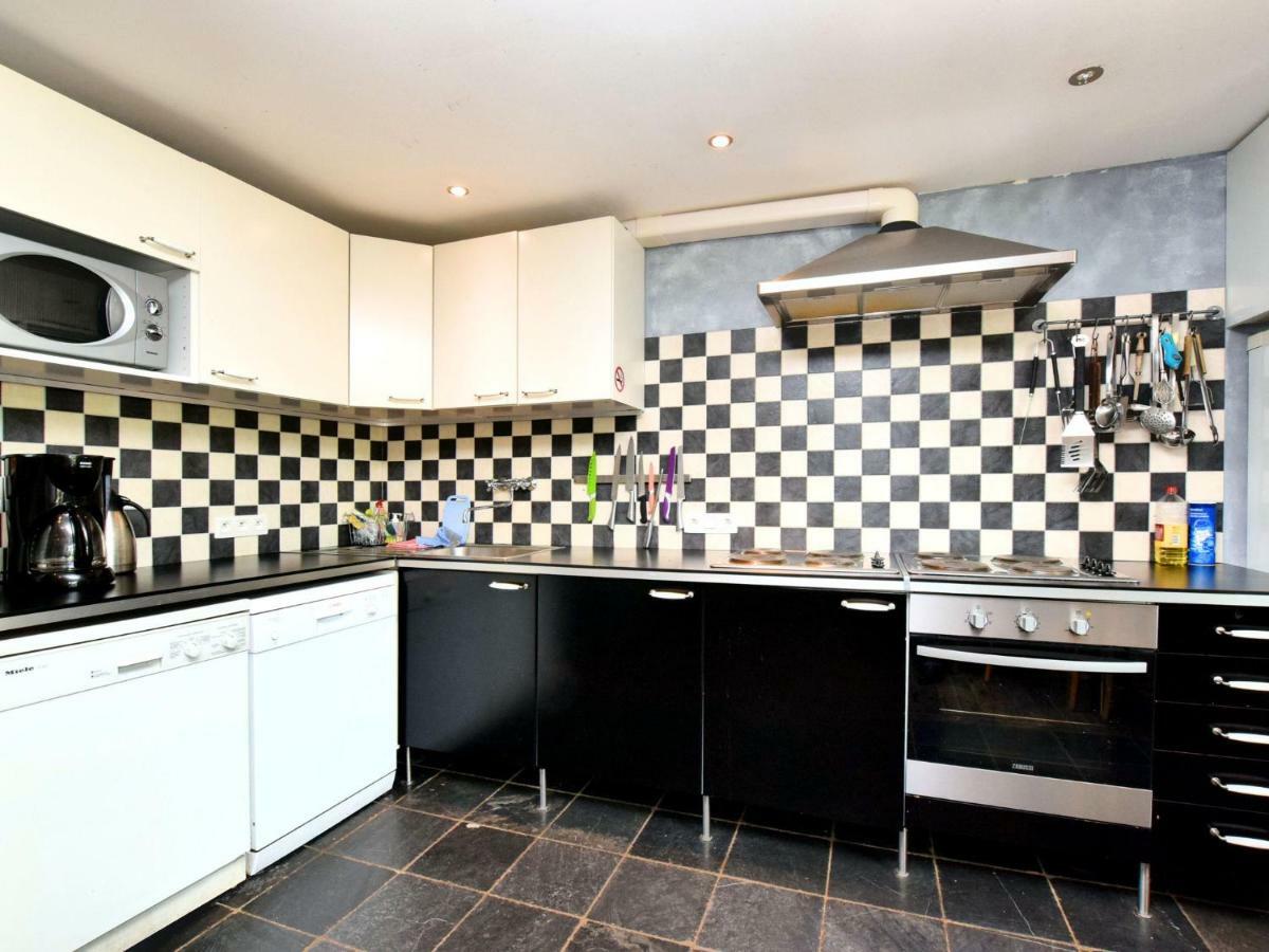 Spacious Holiday Home In Lierneux With Garden Εξωτερικό φωτογραφία